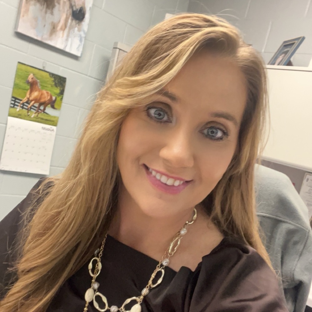 Meet your Posher, Kelli
